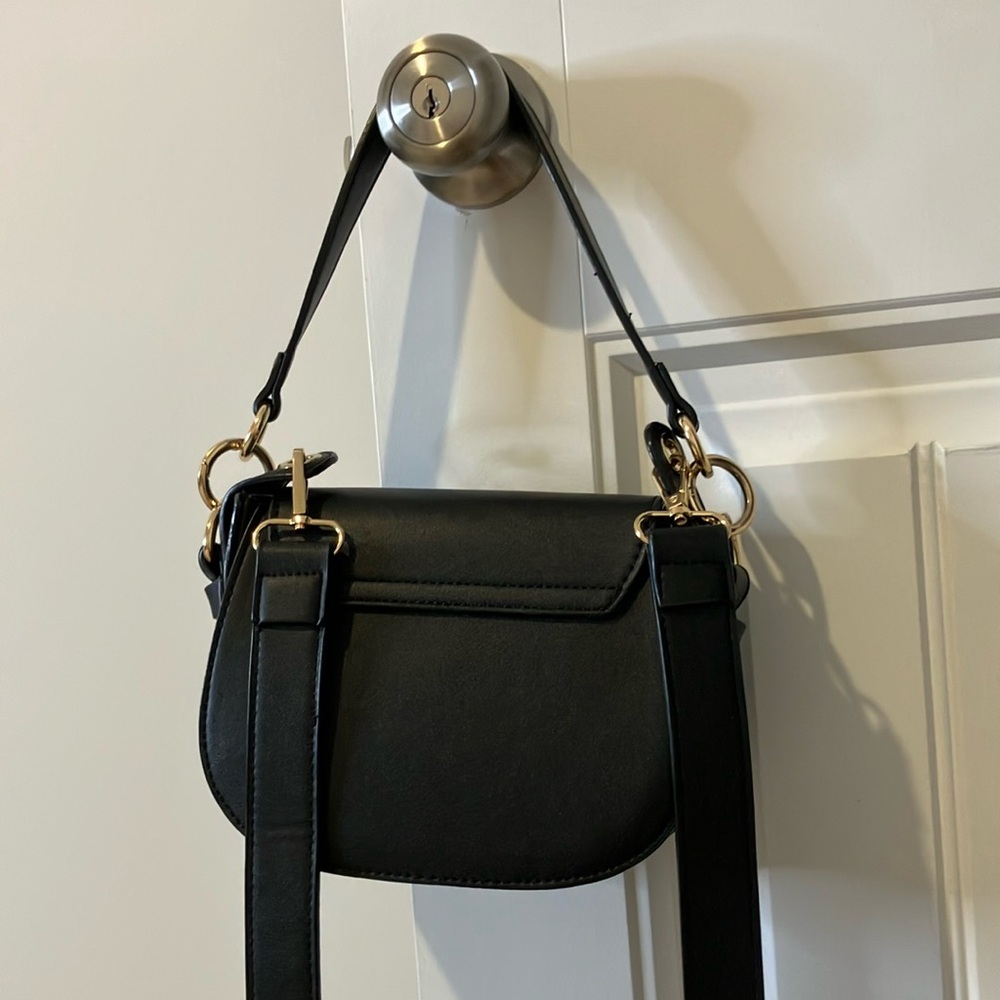 Black Saddle Crossbody Bag with Gold Ring Accent - Picture 4 of 7